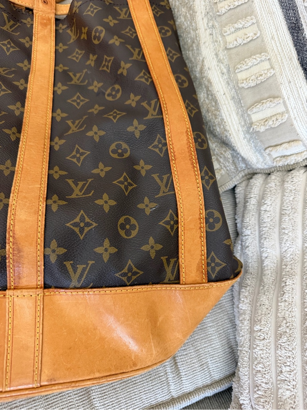 Louis Vuitton Monogram Randonnee GM Vintage - Picture 8 of 15